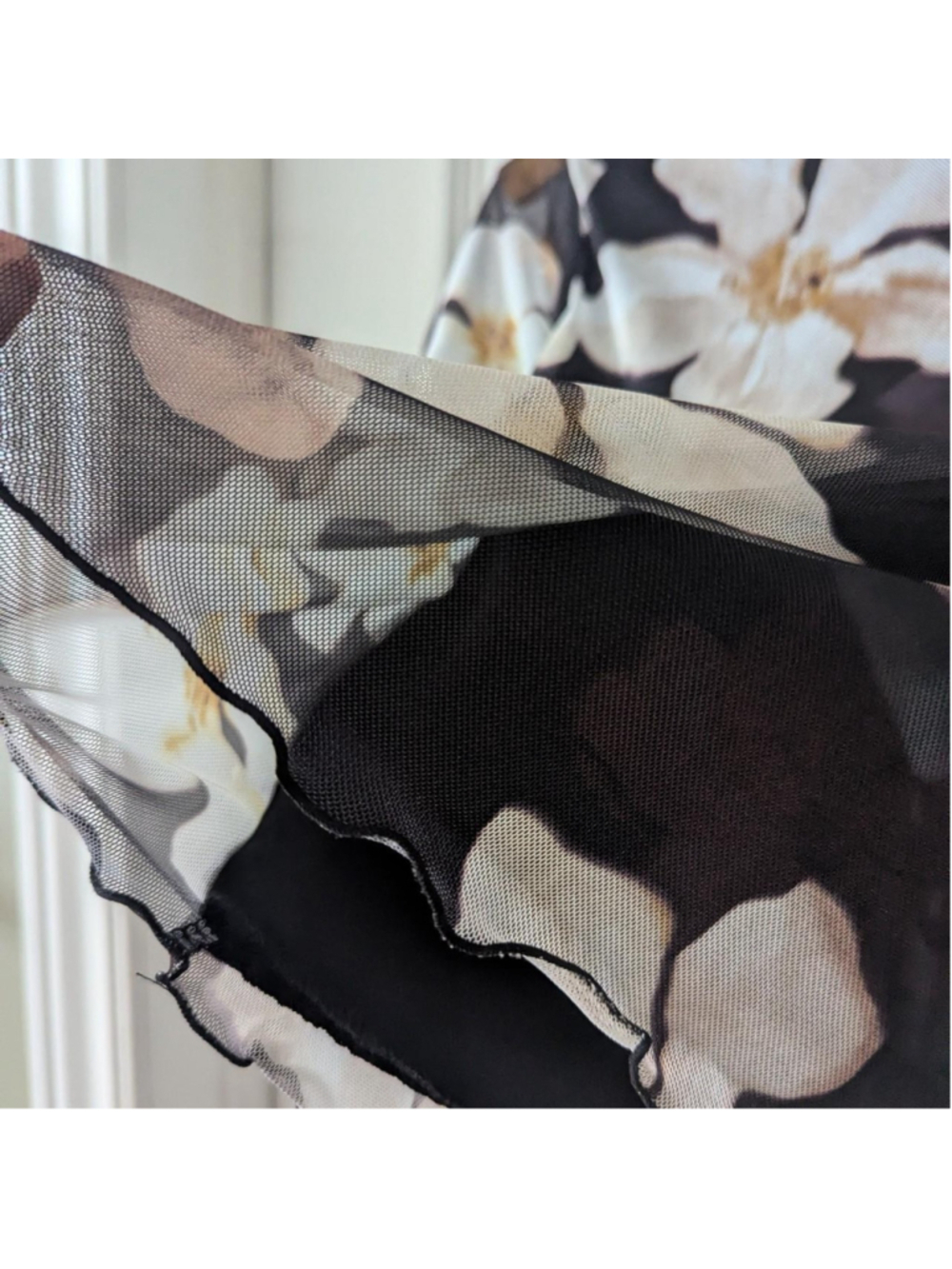 Ardene Black Floral Y2K Sheer Blouse Ruffle Tie Front - Picture 10 of 10